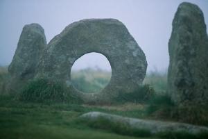 Men-an-Tol,Cornwall,3000-5000 years old. (photographer unknown)